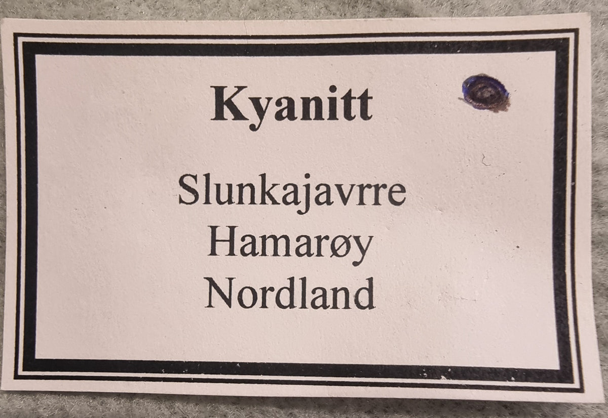 KYANITT – SLUNKAJAVVRE, HAMARØY, NORDLAND