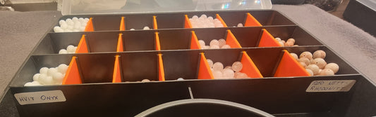 Steinperler til smykkelaging – lyse og rosa steinsorter
