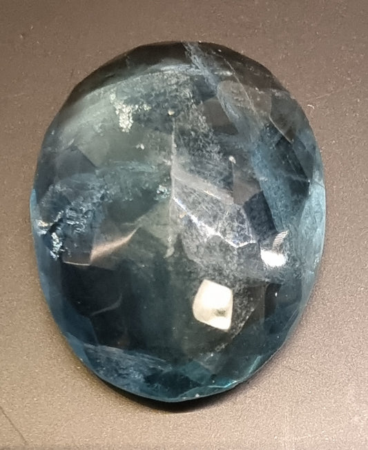 Naturlig dypgrønn fluoritt – 36,98 ct – IGI-sertifisert