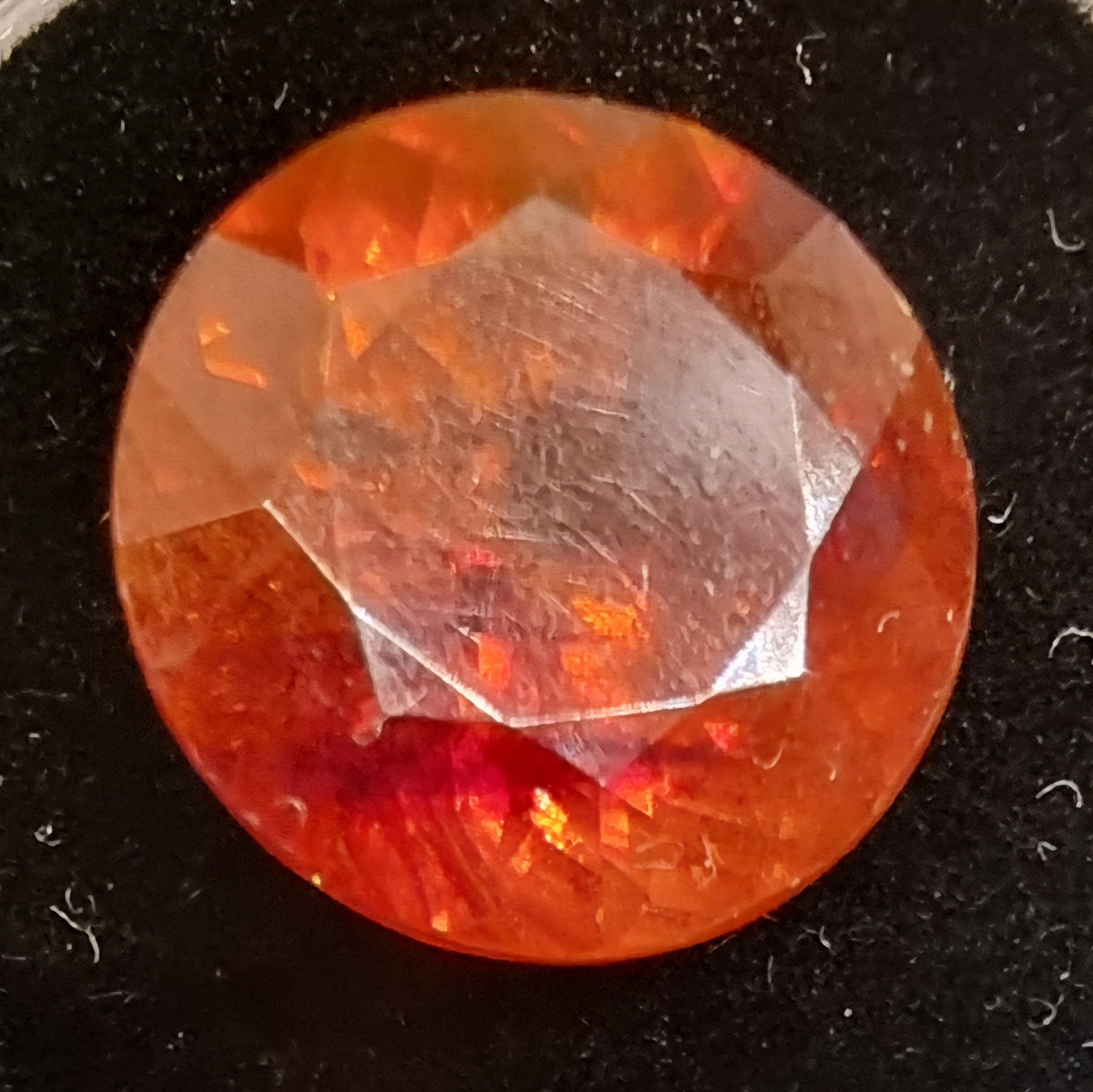 Naturlig sphaleritt – 9,32 ct – IGI-sertifisert