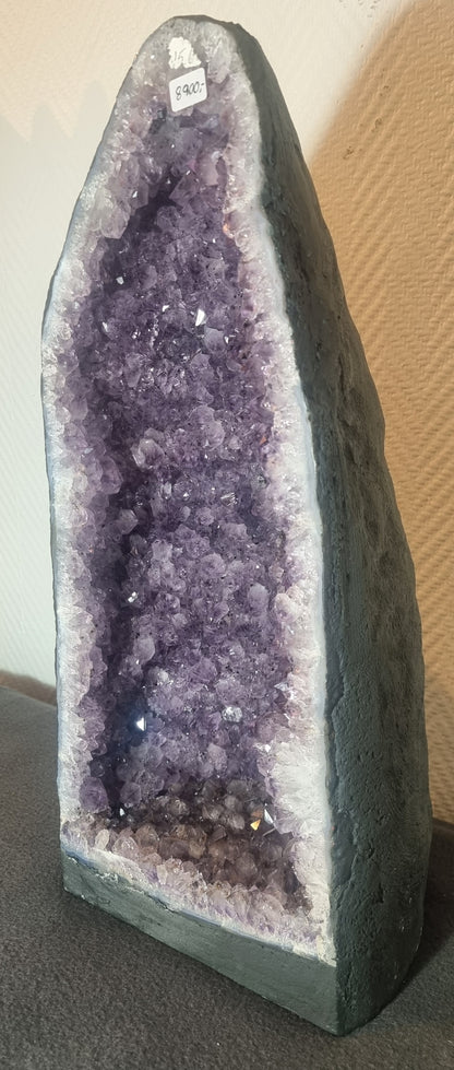 Ametystgrotte 15,6 kg. – bilde 3 av 4