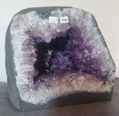 Ametystgrotte 21,08 kg – bilde 2 av 4