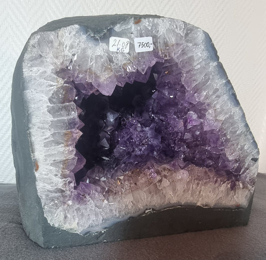 Ametystgrotte 21,08 kg – bilde 2 av 4