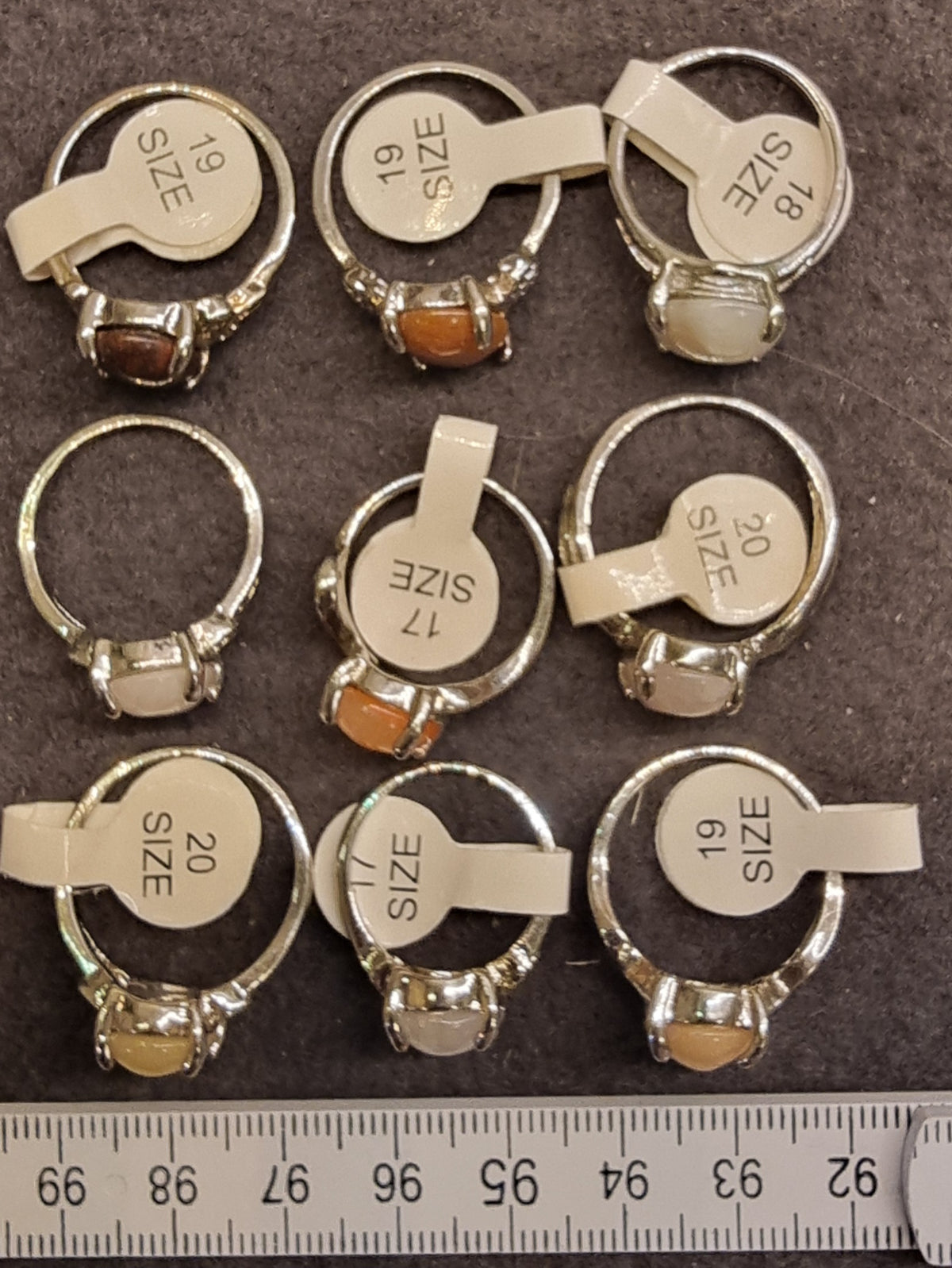 Ring med stein – assorterte