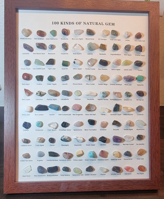 Samlerramme med 100 forskjellige steiner og mineraler