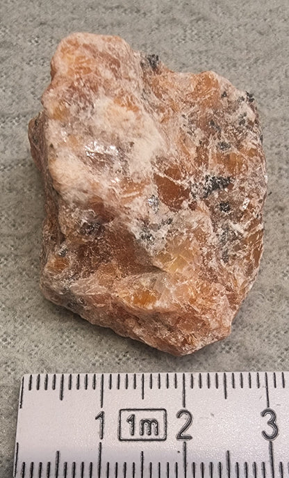 Solstein – rå naturstein