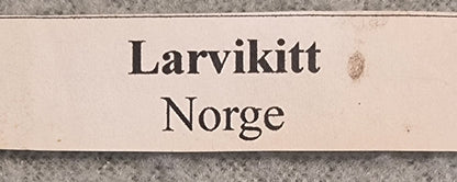 🛍️ Larvikitt – Norge – råstein