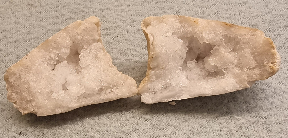 🪨&nbsp; Kvartsgeode, komplett par