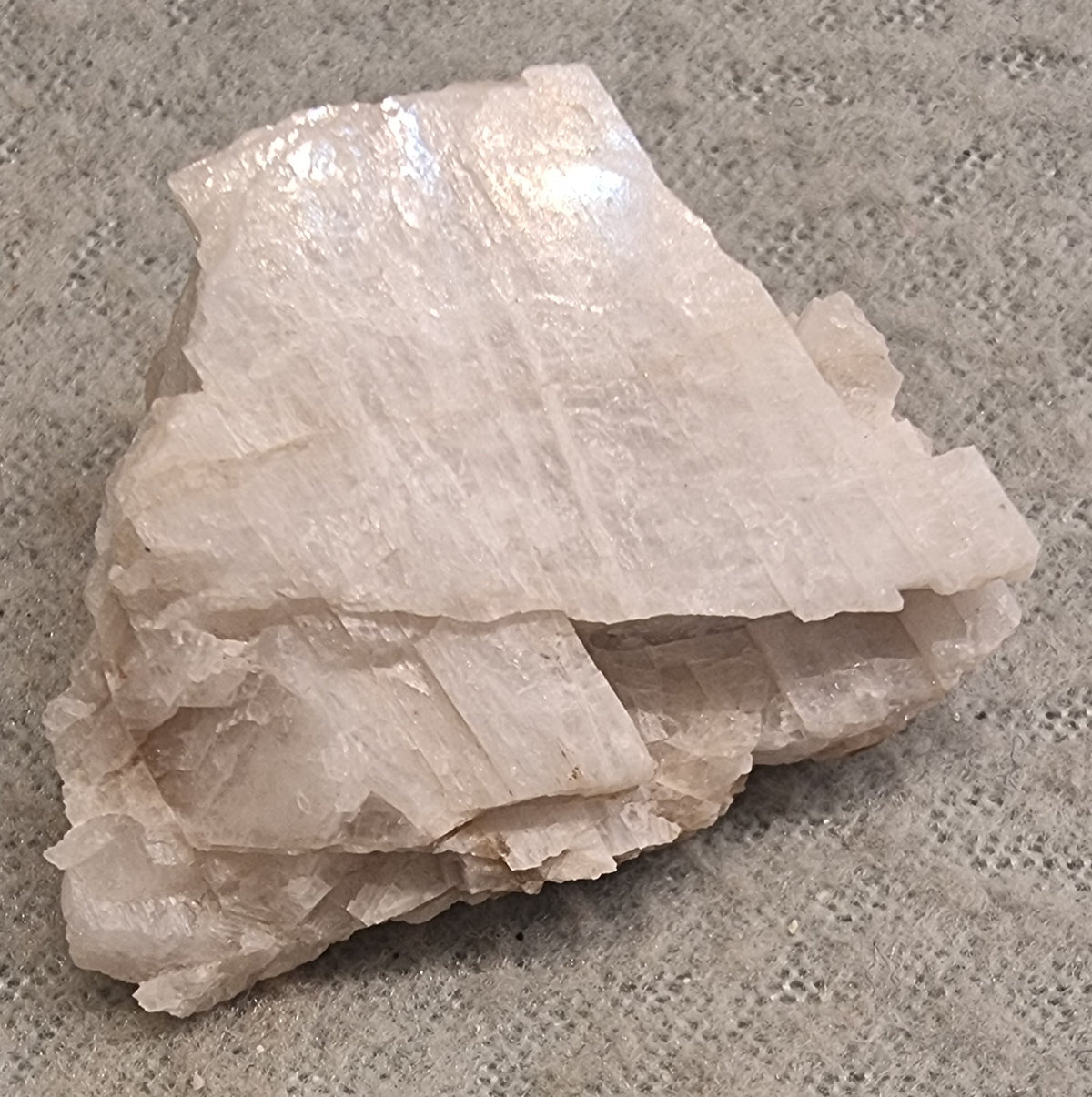 💎 Magnesitt med apatitt – Altermark, Rana, Nordland