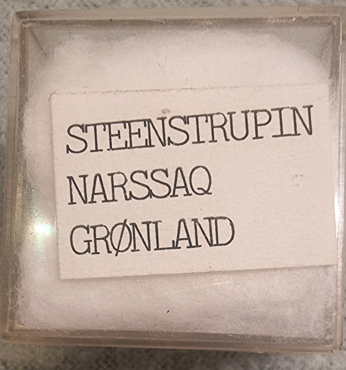 STEENSTRUPIN-(Ce) – NARSAQ, GRØNLAND