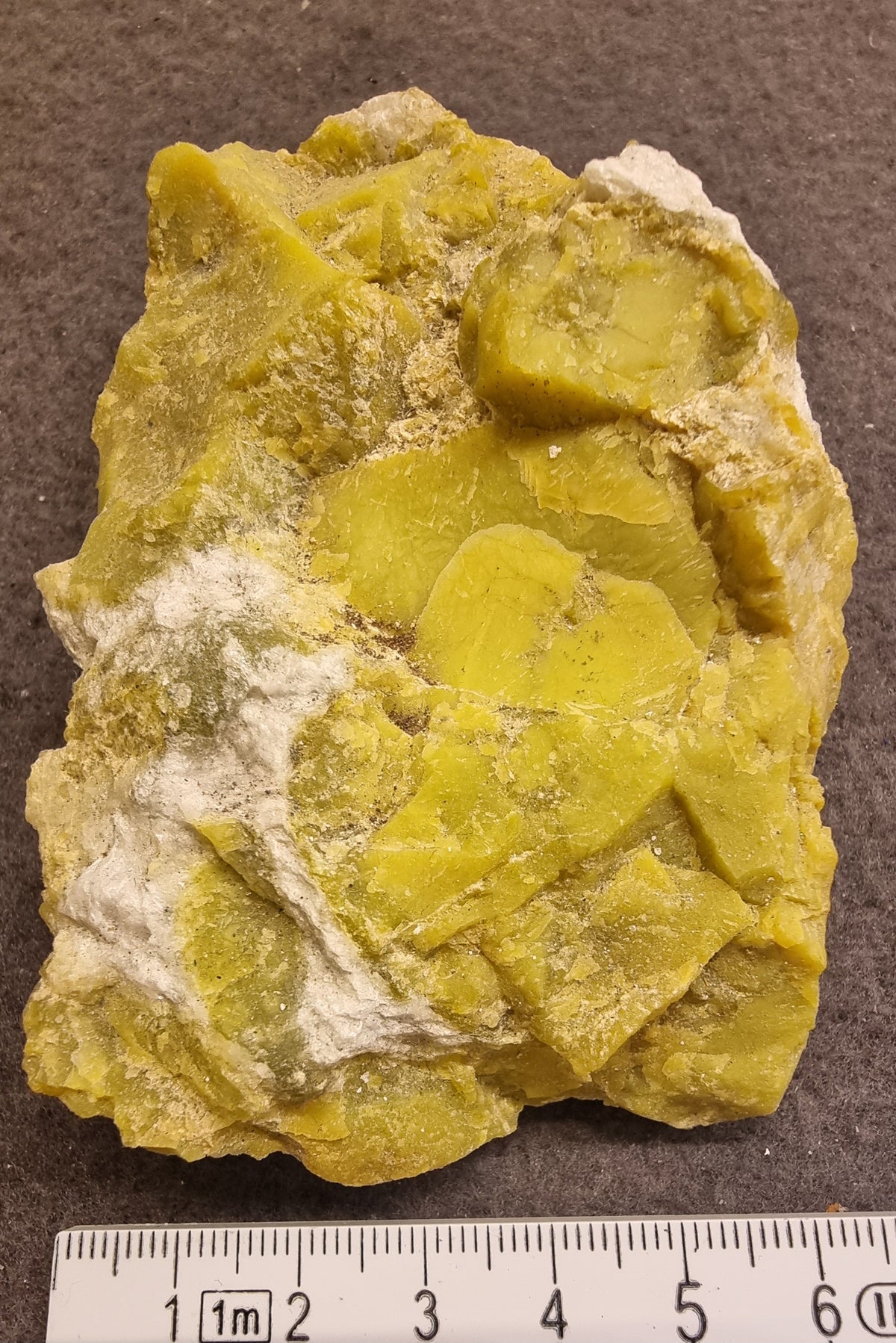 Olivine Opal – rått samlerstykke