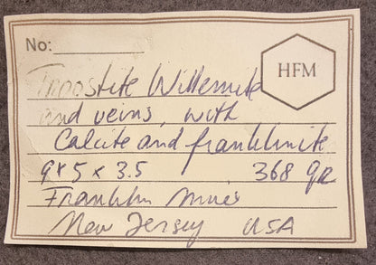 Franklinitt med fluorescerende willemitt – Franklin Mine, New Jersey