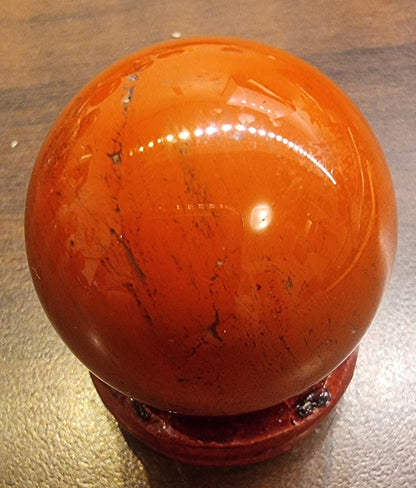 Rød jaspis kule – ca. 30 mm