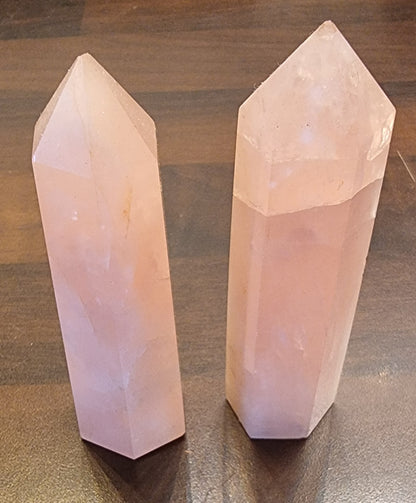 Rosenkvarts tårn – ca. 8–9 cm