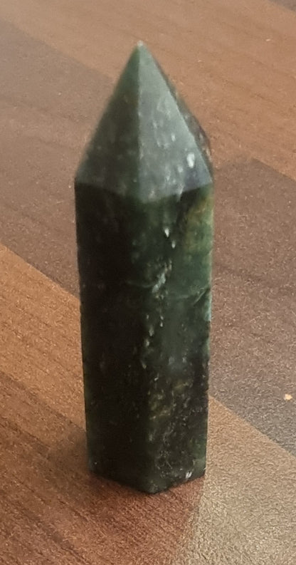 Regnskogjaspis tårn – ca. 4–5 cm