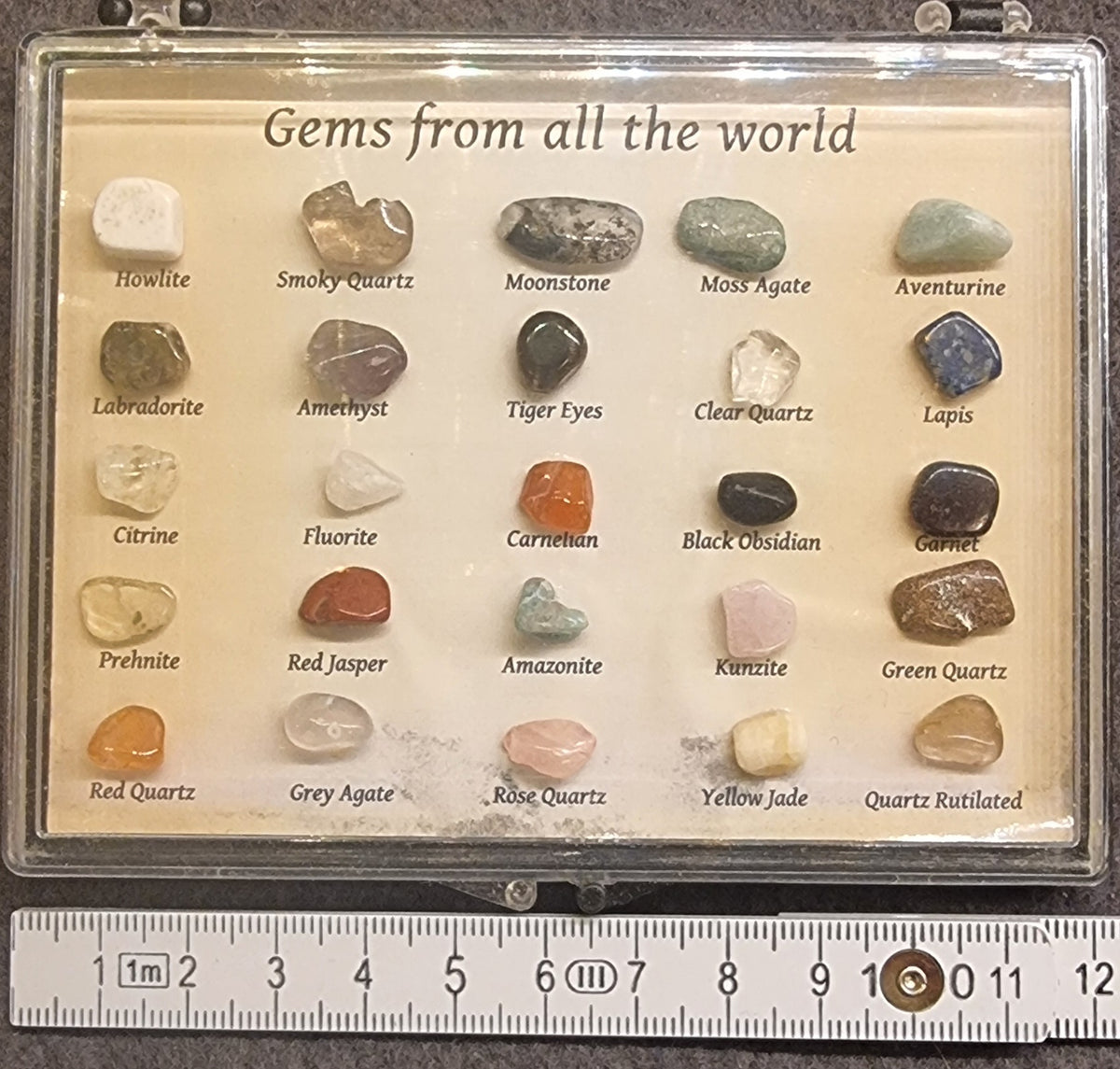 Gems from all the world – samleboks med 25 steiner