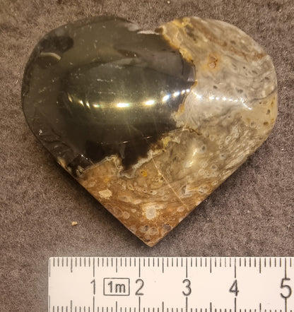 Brun aragonitt hjerte – ca. 5,5–6 cm