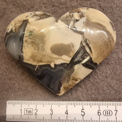 Maligano-jaspis hjerte – ca. 5,5–6 cm