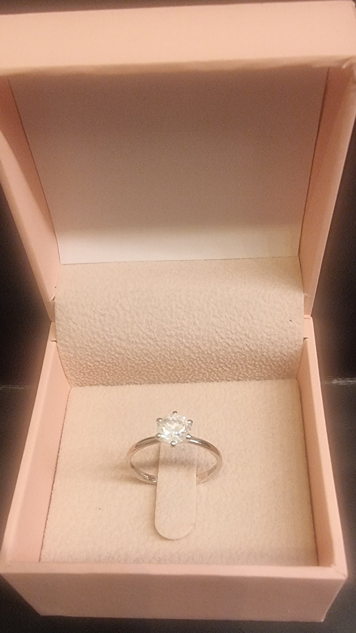Diamantring – 1,01 ct naturlig diamant – D/SI1 – 14K hvitt gull – GCI