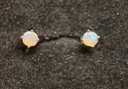 Etiopisk Welo-opal øredobber – 925 sterling sølv