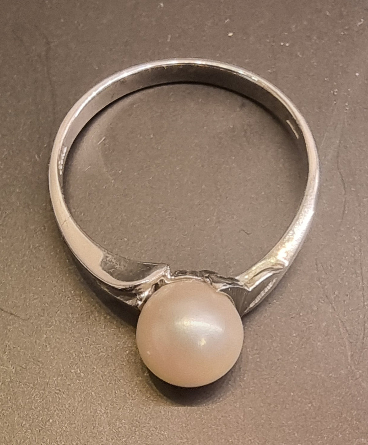 Akoya-perlering – 7,16 mm – 18K hvitt gull – Italia
