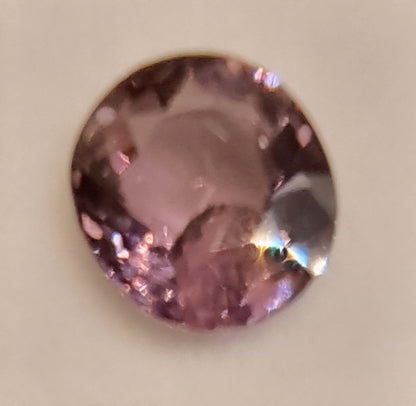 Naturlig rosa-lilla spinell – 2,28 ct – IGI-sertifisert