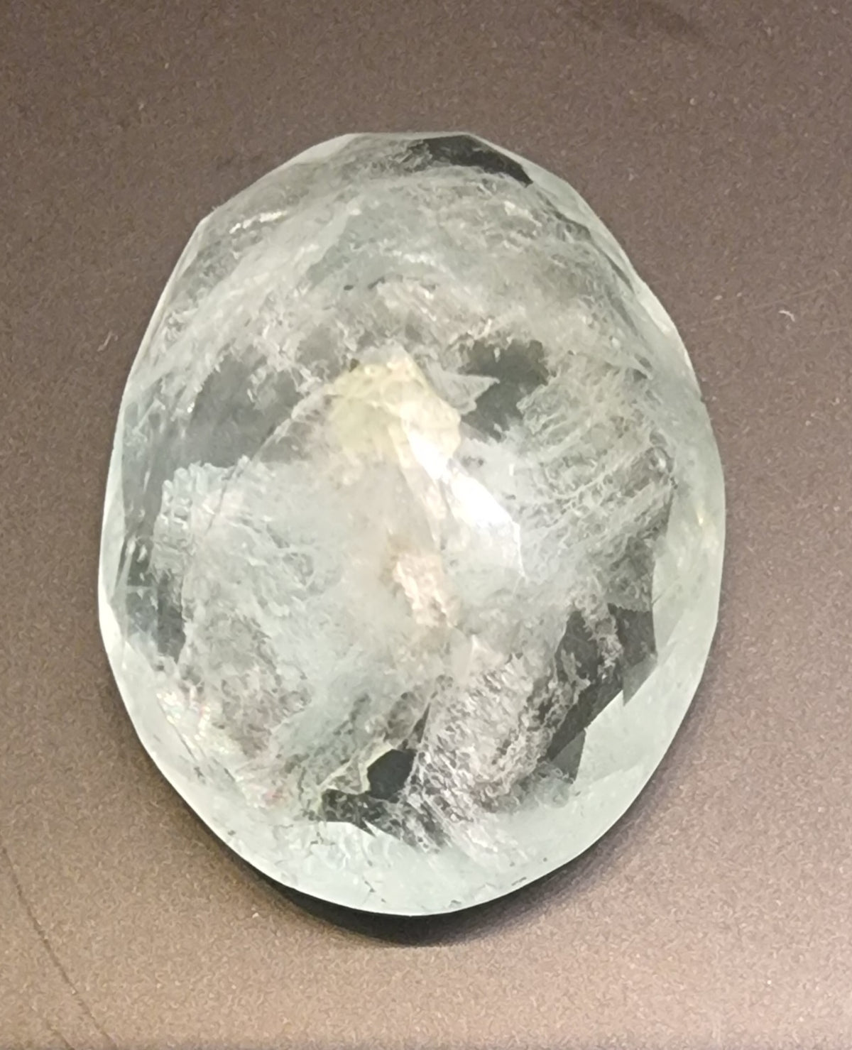Naturlig gulgrønn fluoritt – 37,34 ct – IGI-sertifisert