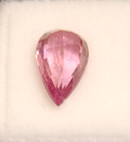 Naturlig rosa safir – 0,99 ct – pæreslipt