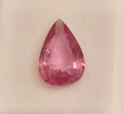 Naturlig rosa safir – 0,99 ct – pæreslipt