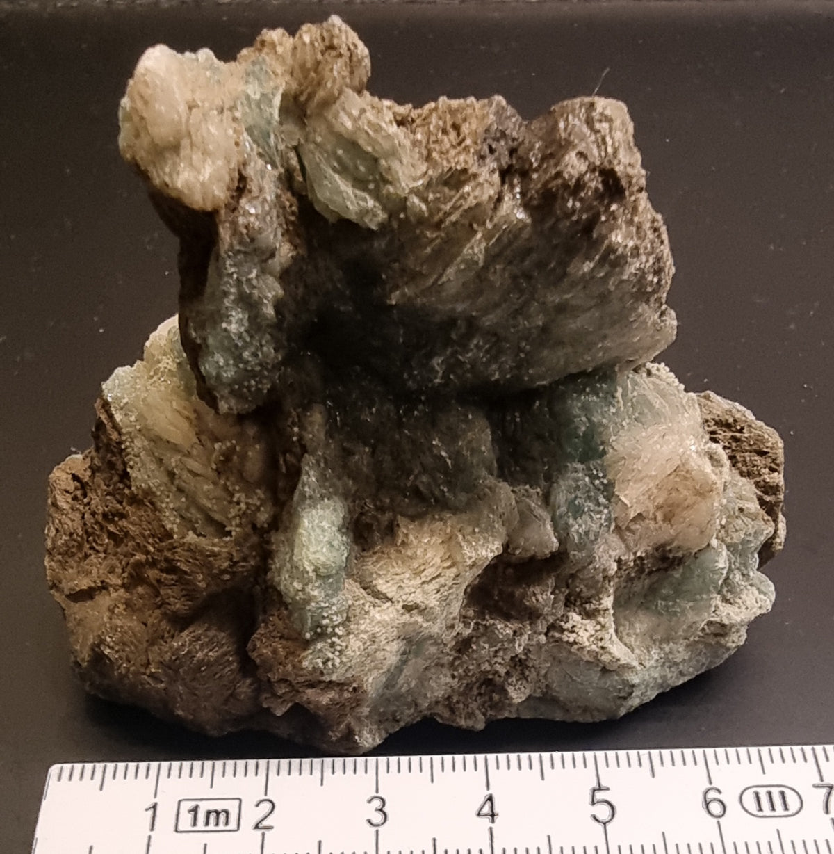 Grønn apofyllitt – naturlig mineralstykke fra India