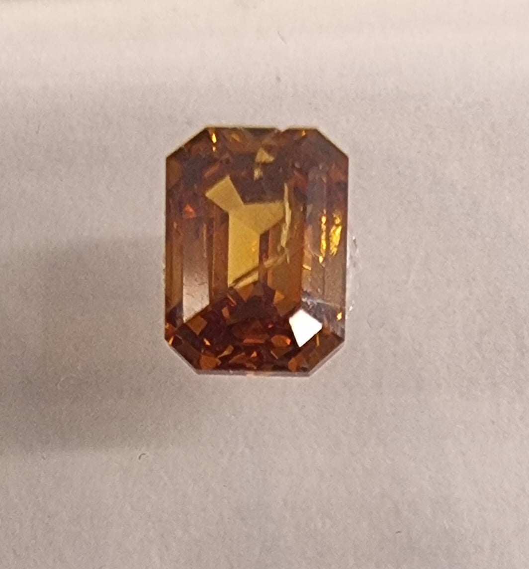 Naturlig Fancy Intense Yellowish Orange diamant – 0,32 ct – IGI