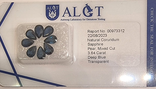 NATURLIG DYPBLÅ SAFIR – 8 PÆRESLIPTE STEINER – 3,64 CT – ALGT-RAPPORT