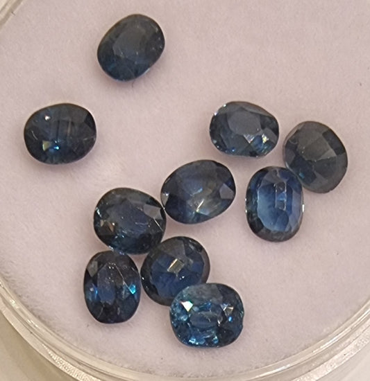 NATURLIG BLÅ SAFIR – OVALSLIPT – CA. 4,5 MM