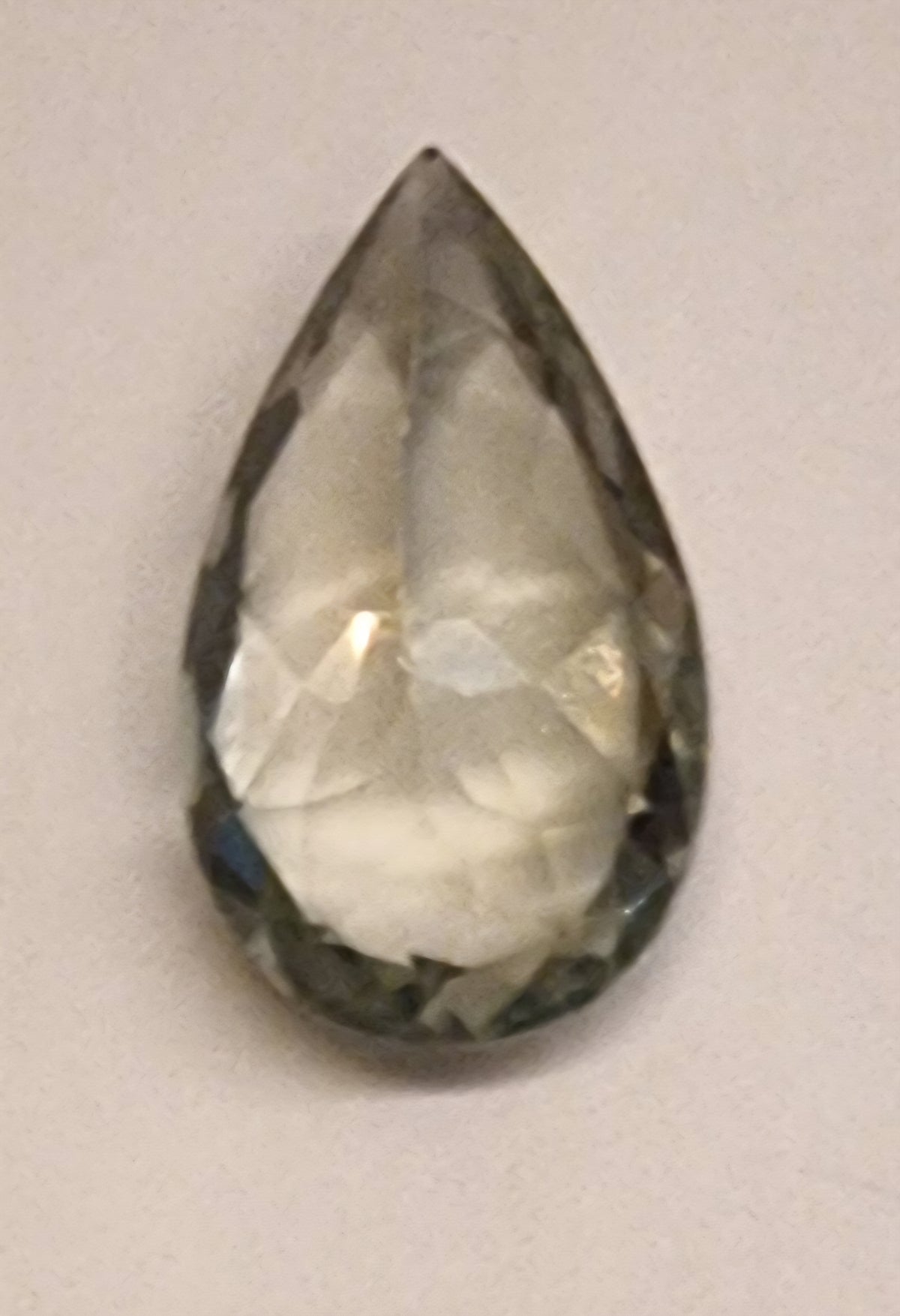 Naturlig grønn apatitt 3,43 ct – GIT-sertifisert