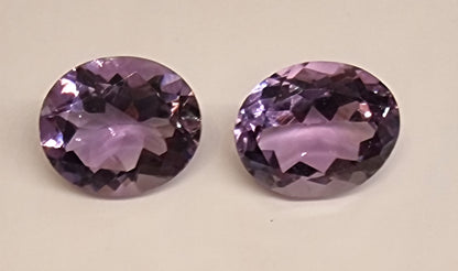 Naturlig ametyst – oval ca. 10 × 8 mm