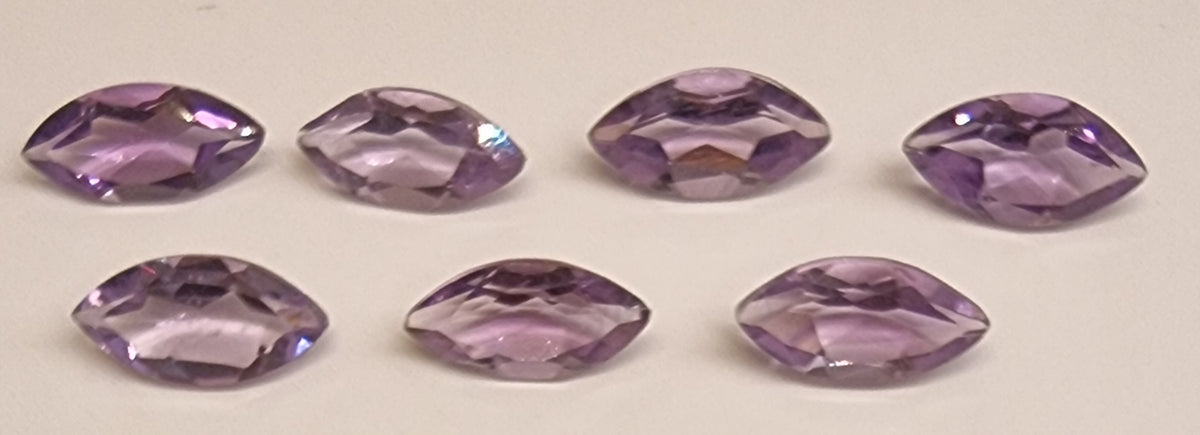 Naturlig ametyst – marquise ca. 10 × 5 mm