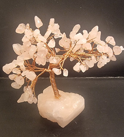 Rosenkvartstre på naturstein – 13 cm