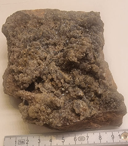 KALSITT MED DRUSISK KVARTSBELEGG – 465 G