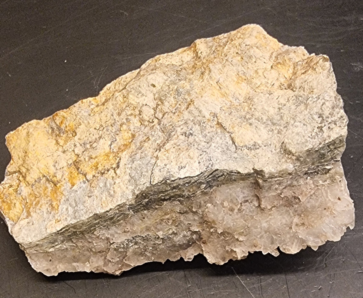 KVARTSDRUSE MED BLADFORMET ALBITT – 114 G