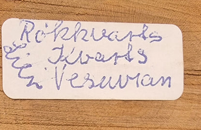 MINIATYRSAMLING MED RØYKKVARTS, BERGKRYSTALL OG VESUVIANITT