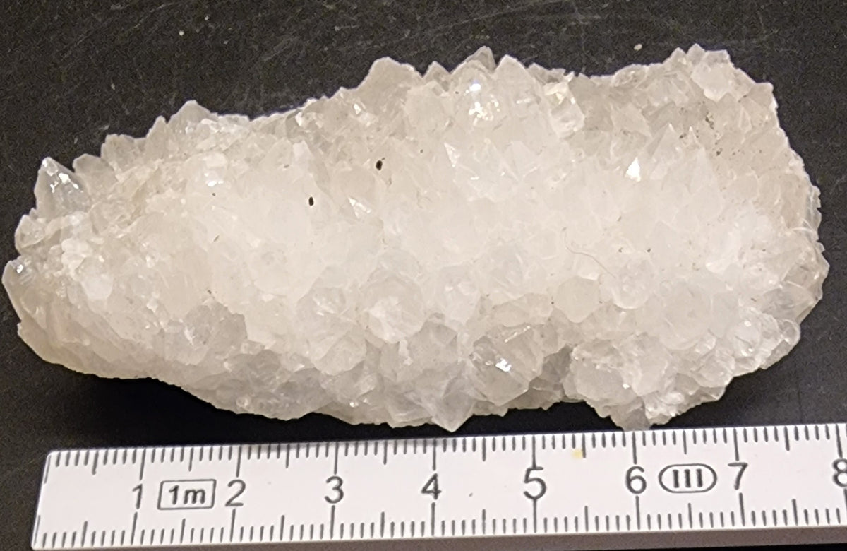 CALCITTDRUSE MED LYSE KRYSTALLER – 89 G