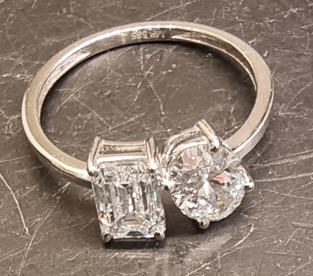 TOI ET MOI-RING MED 2,01 CT LABORATORIEDYRKEDE DIAMANTER – 14 KT HVITT GULL