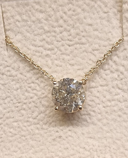 DIAMANTANHENG MED KJEDE – 1,67 CT NATURLIG DIAMANT – 14 KT GULL