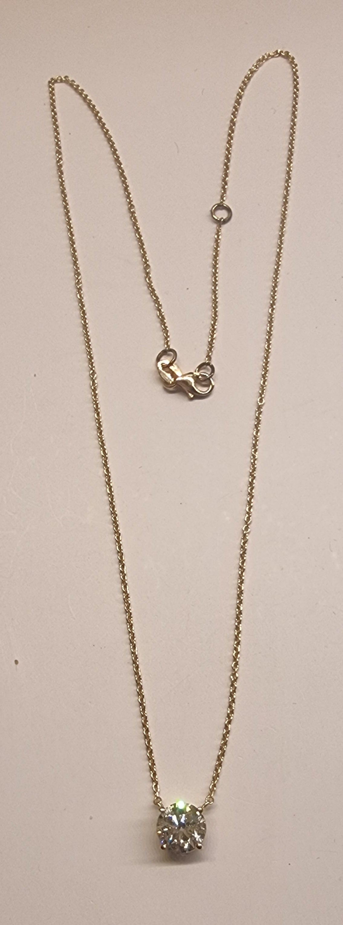 DIAMANTANHENG MED KJEDE – 1,67 CT NATURLIG DIAMANT – 14 KT GULL